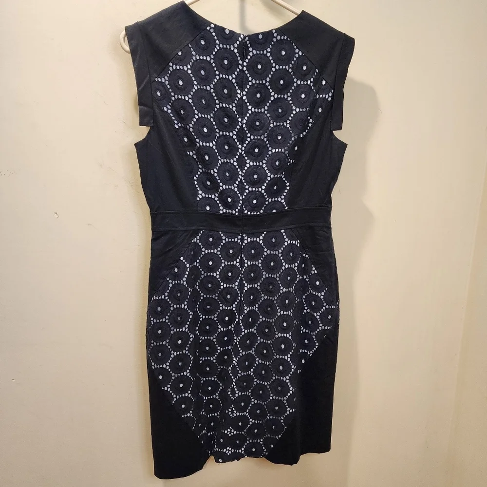Adrianna Papell elegant black